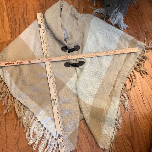 Mixit kimono/poncho/cape New with tags. This listing is for the tan - Picture 4 of 9